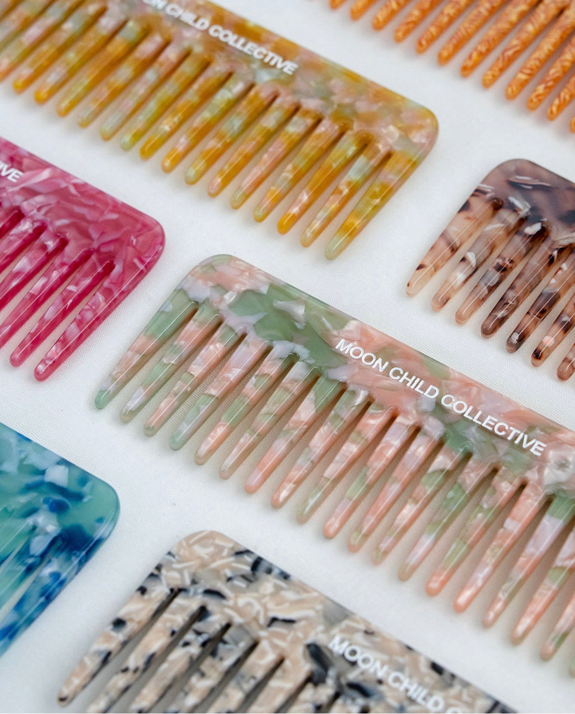 THE OG COMB - NEW SEASON MERMAID